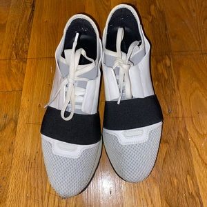 Balenciaga race runners